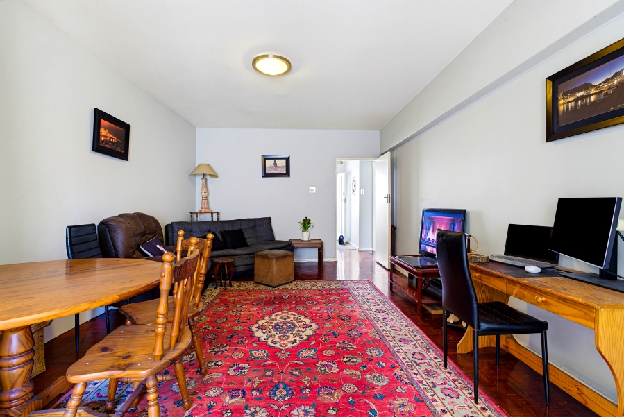 2 Bedroom Property for Sale in Sea Point Western Cape